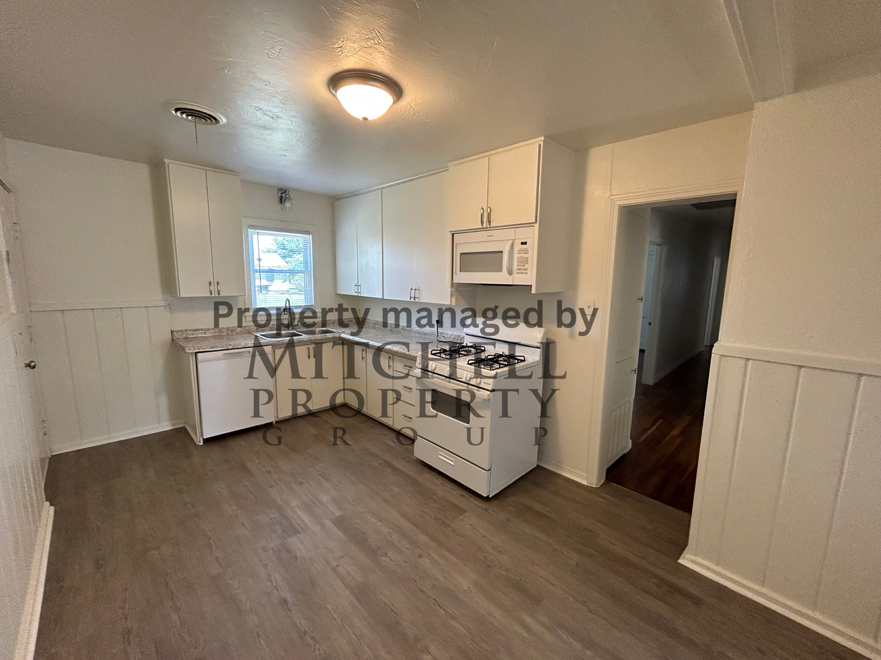 4103 S Lipscomb St - Photo 3 of 9