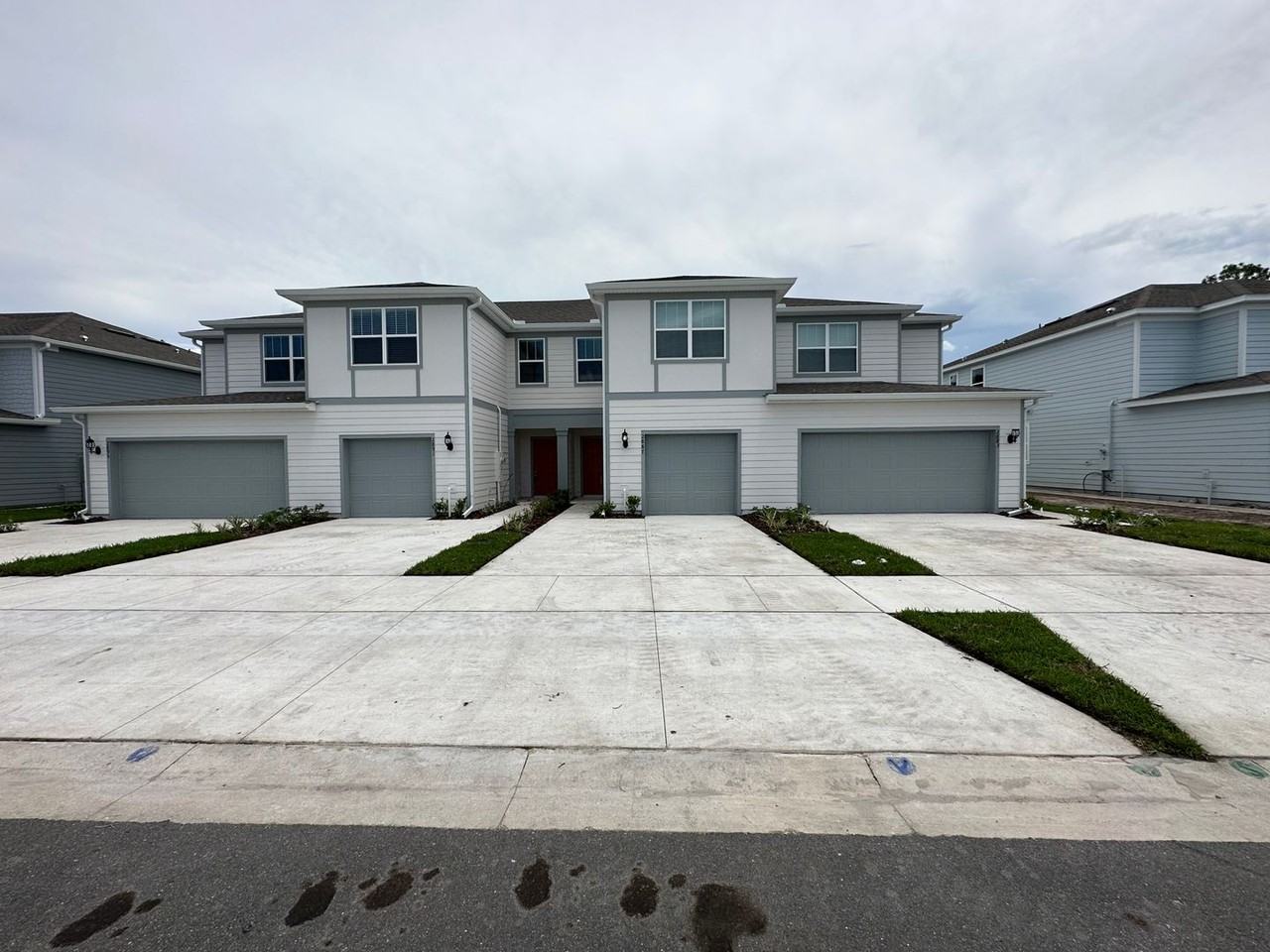 2887 Clever Ln - Photo 2 of 25