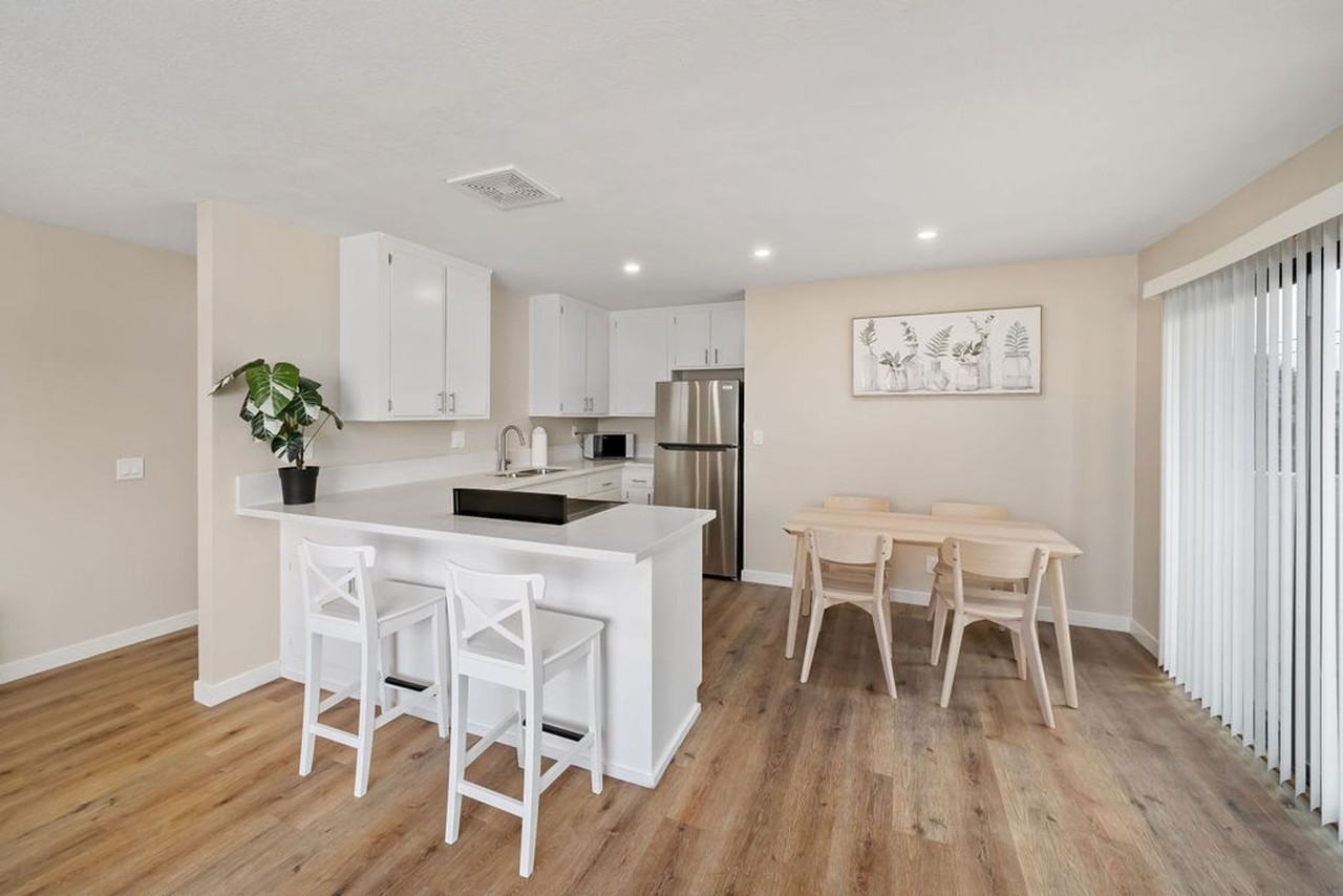 241 Ocean View - Photo 3 of 15