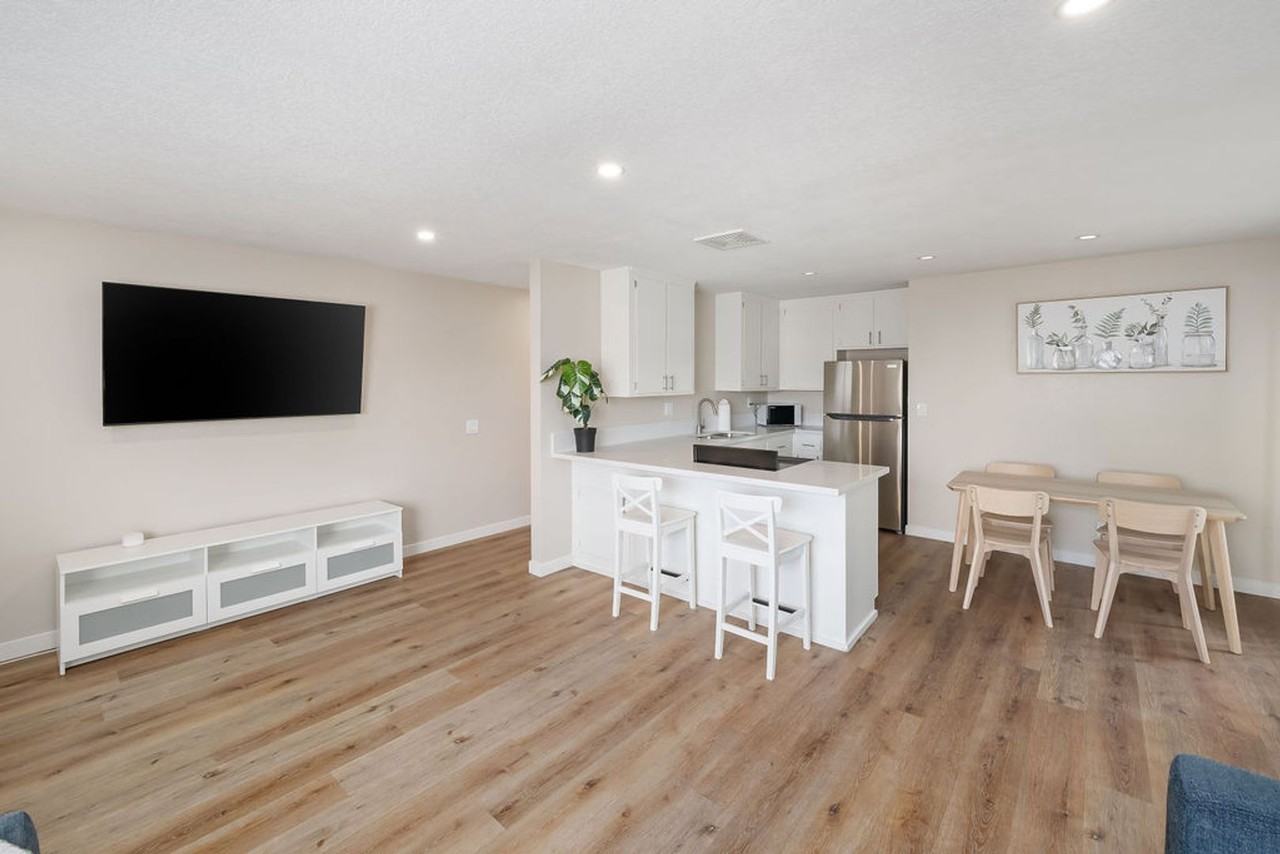 241 Ocean View - Photo 4 of 15