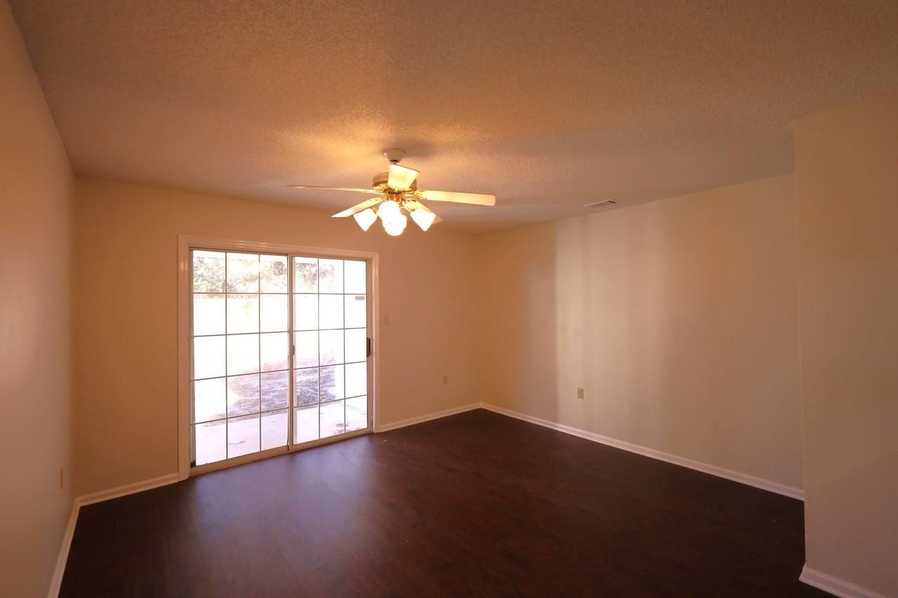 3008 Will Dr - Photo 2 of 10