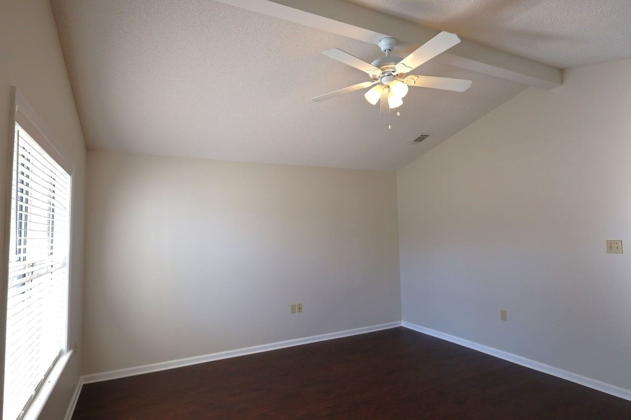 3008 Will Dr - Photo 5 of 10