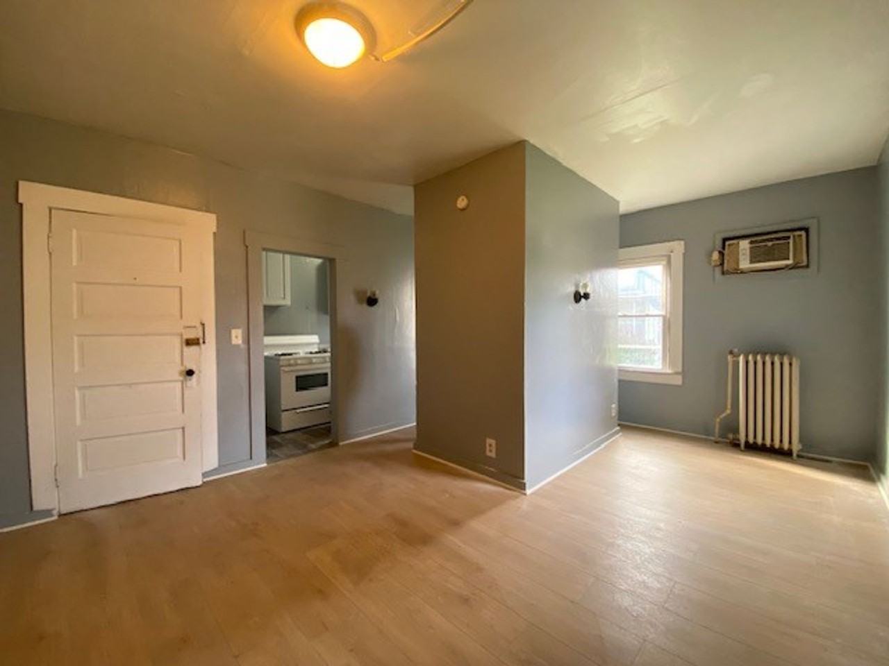 22 W COLLEGE AVE - Photo 2 of 7