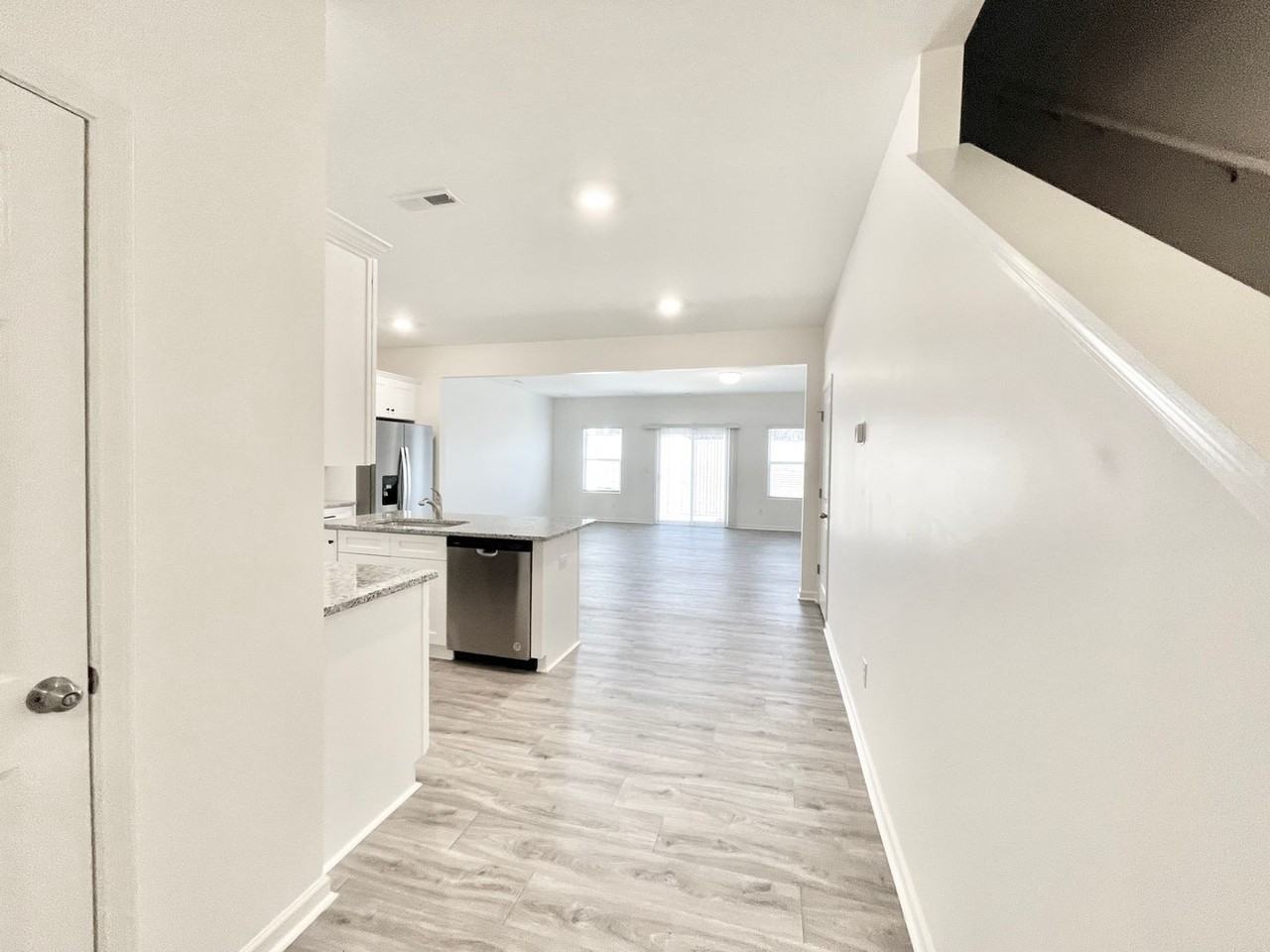 1590 Prickly Pear Dr - Photo 3 of 21