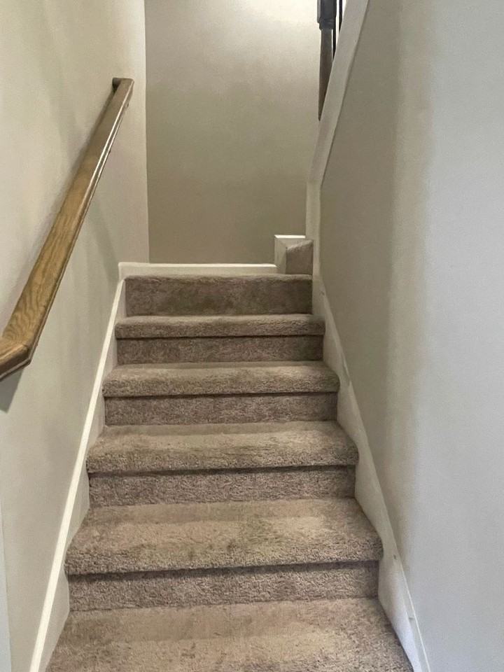 5156 Fox Den Rd - Photo 7 of 16