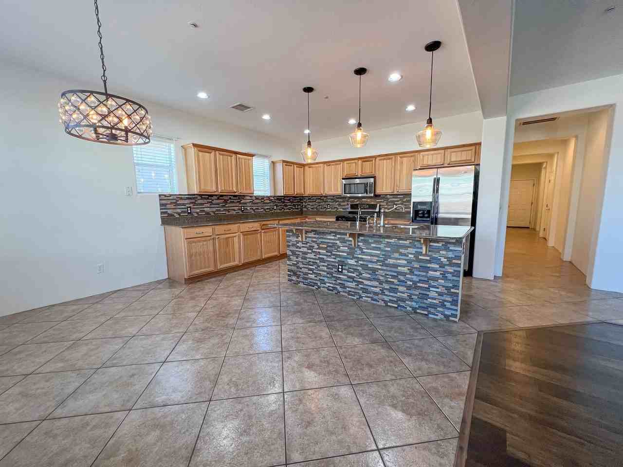 504 Kindrick Dr - Photo 3 of 21
