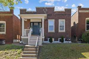 featured image of 4406 Ellenwood Ave