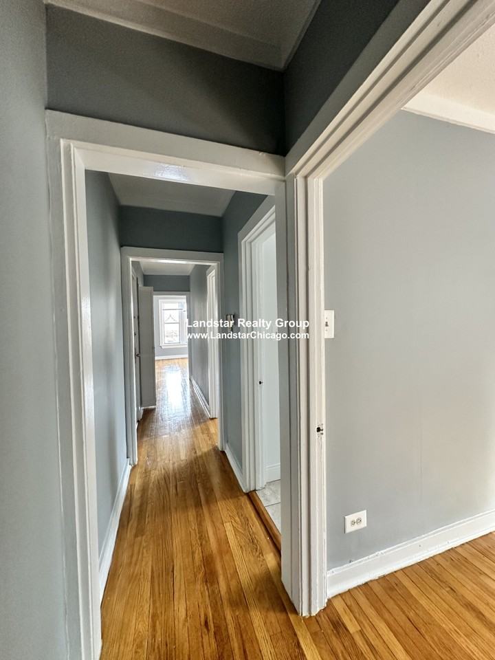 5662 N Ridge Ave #3A - Photo 7 of 18