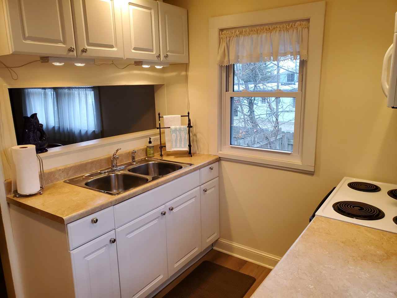 1911 Alpha St #NA - Photo 6 of 16