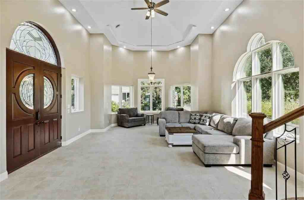 50474 Bayside Ave - Photo 5 of 31