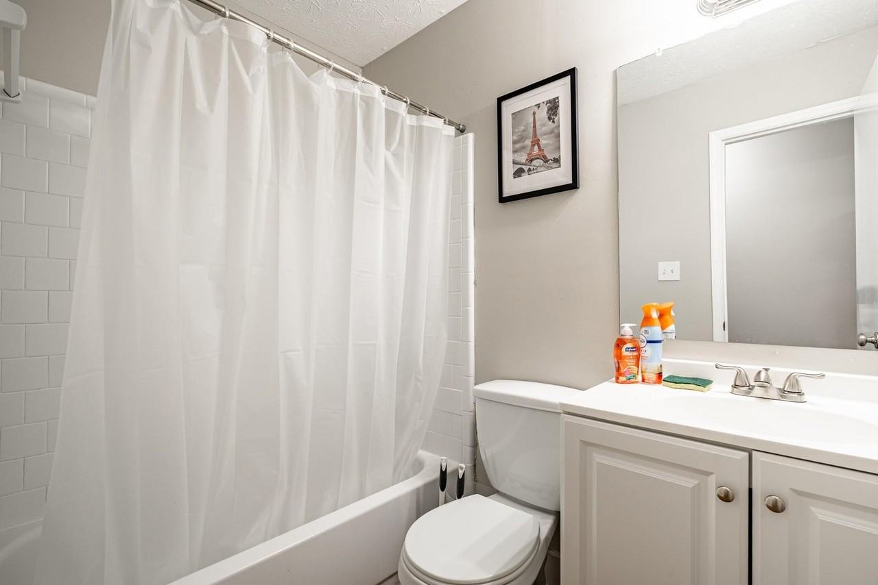 Naples Ct - Photo 2 of 15