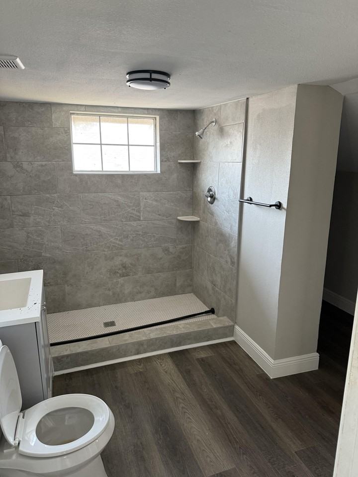 Estelle St - Photo 2 of 6