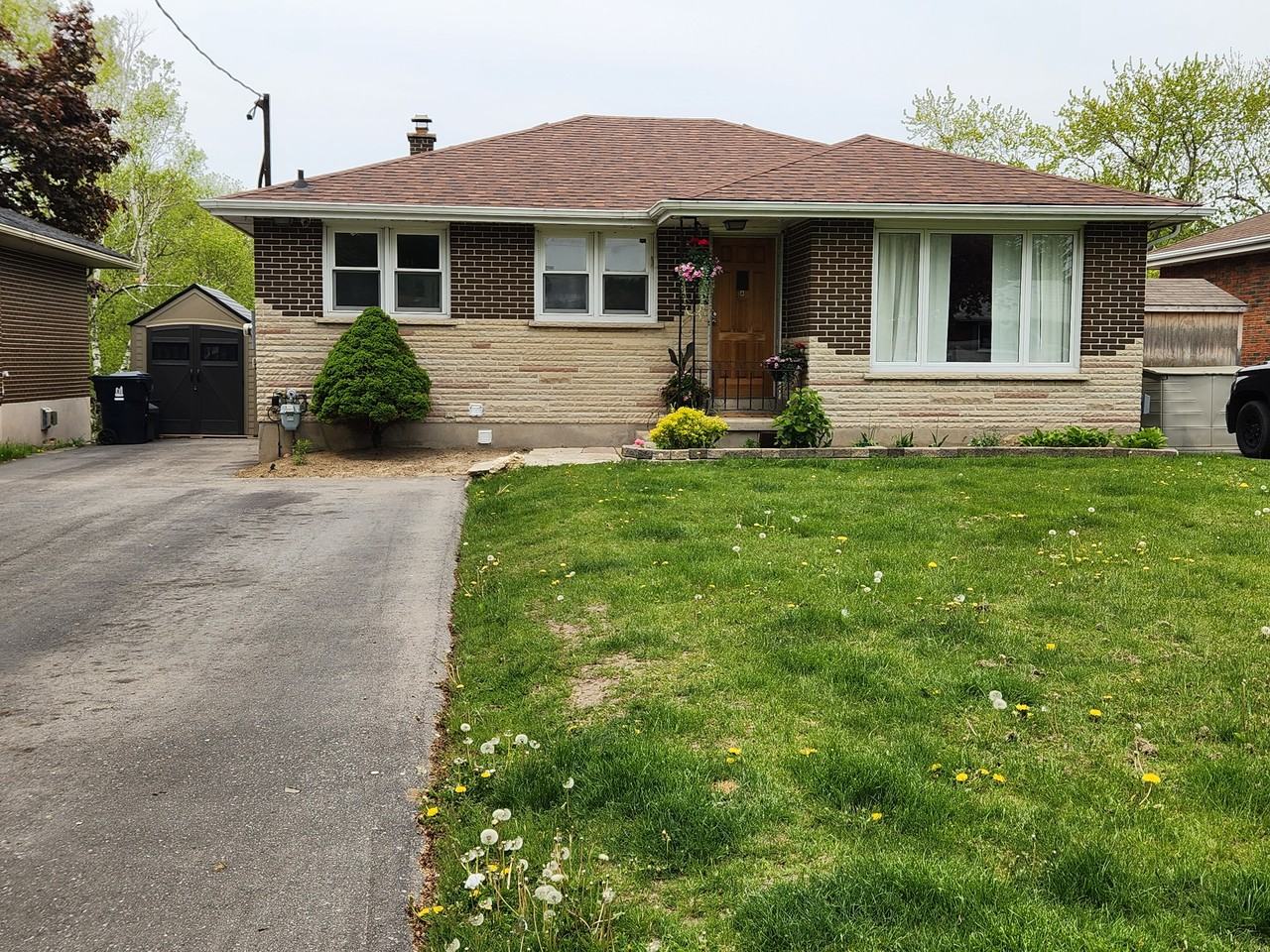 166 Eastdale Street - Photo 2 of 11