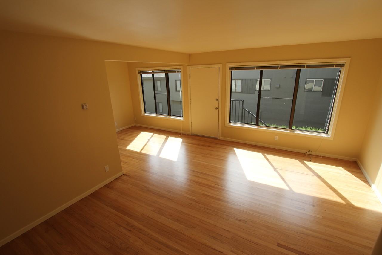 1532 Pershing Drive #C - Photo 7 of 8