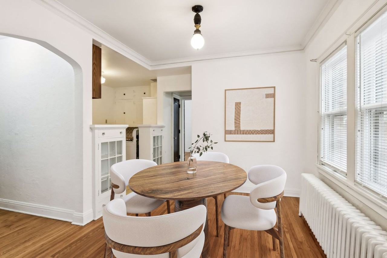 3125 Colfax Ave S - Photo 4 of 20