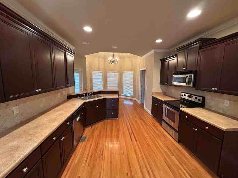 104 Lakeland Rdg - Photo 2 of 19