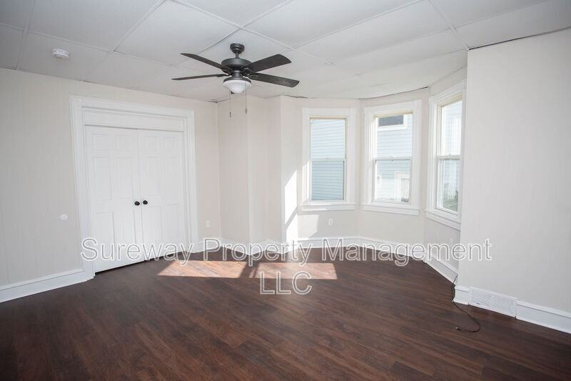 224 Rutland Ave #1 - Photo 5 of 38