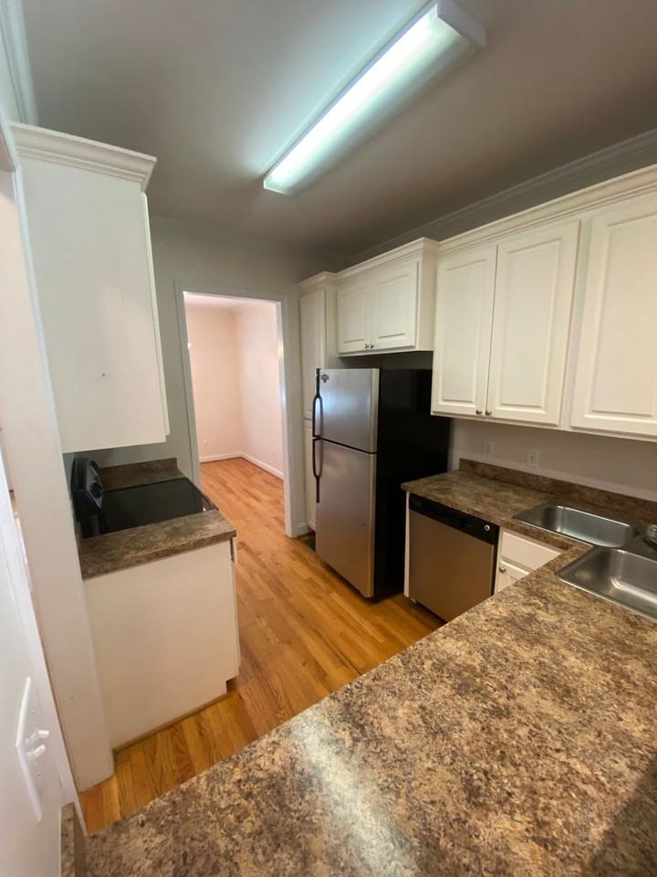 399 Wormwood Ln - Photo 3 of 11