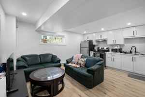 featured image of Marine Dr & Byrnepark Dr #6160