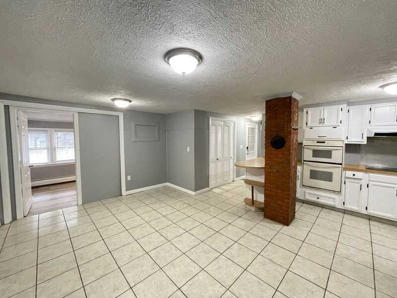 266 Douglas St #1 - Photo 3 of 29