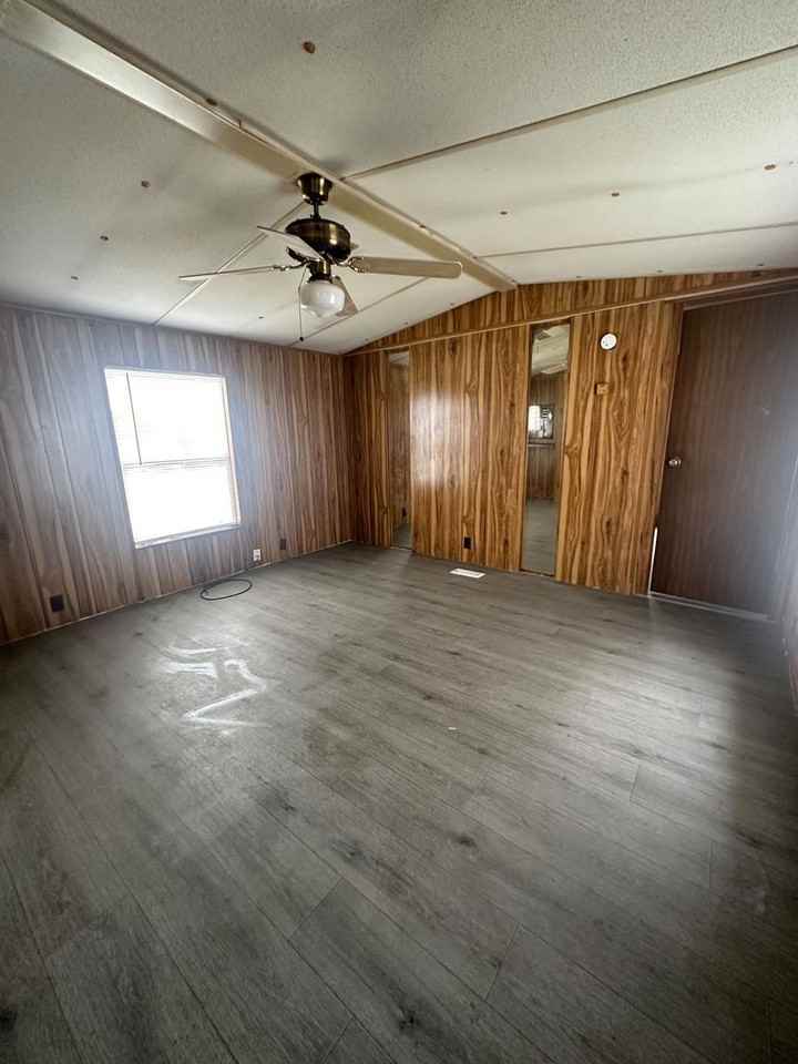 106 Courtillians Rd - Photo 3 of 6