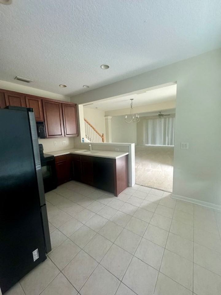 4225 Crownwood Dr - Photo 5 of 15