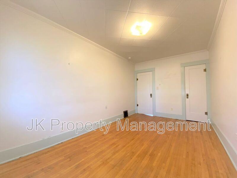 1626 Central Ave - Photo 6 of 18