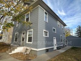 featured image of 2442 Vine St #4