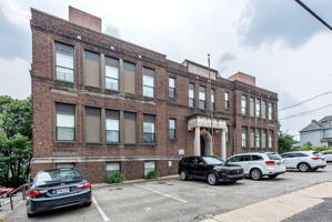 featured image of 233 Ridgewood Ave