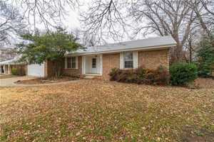 featured image of 1029 W Imhoff Rd
