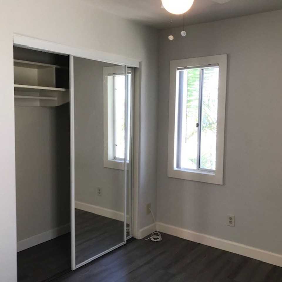 725 1/2 Ensenada Ct - Photo 4 of 13