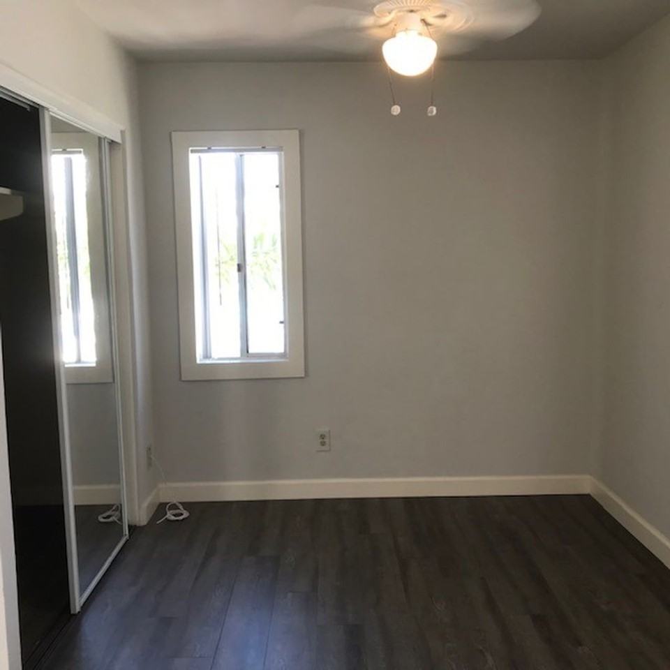 725 1/2 Ensenada Ct - Photo 5 of 13
