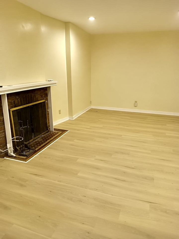 307 Saint George Street - Photo 2 of 8