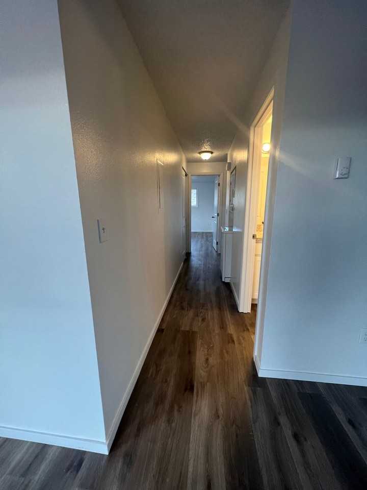 2139 N Eldorado Ave ##06 - Photo 5 of 9