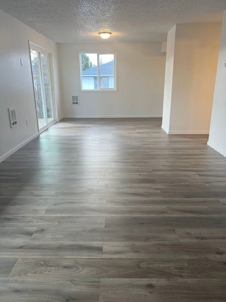 2139 N Eldorado Ave ##06 - Photo 7 of 9