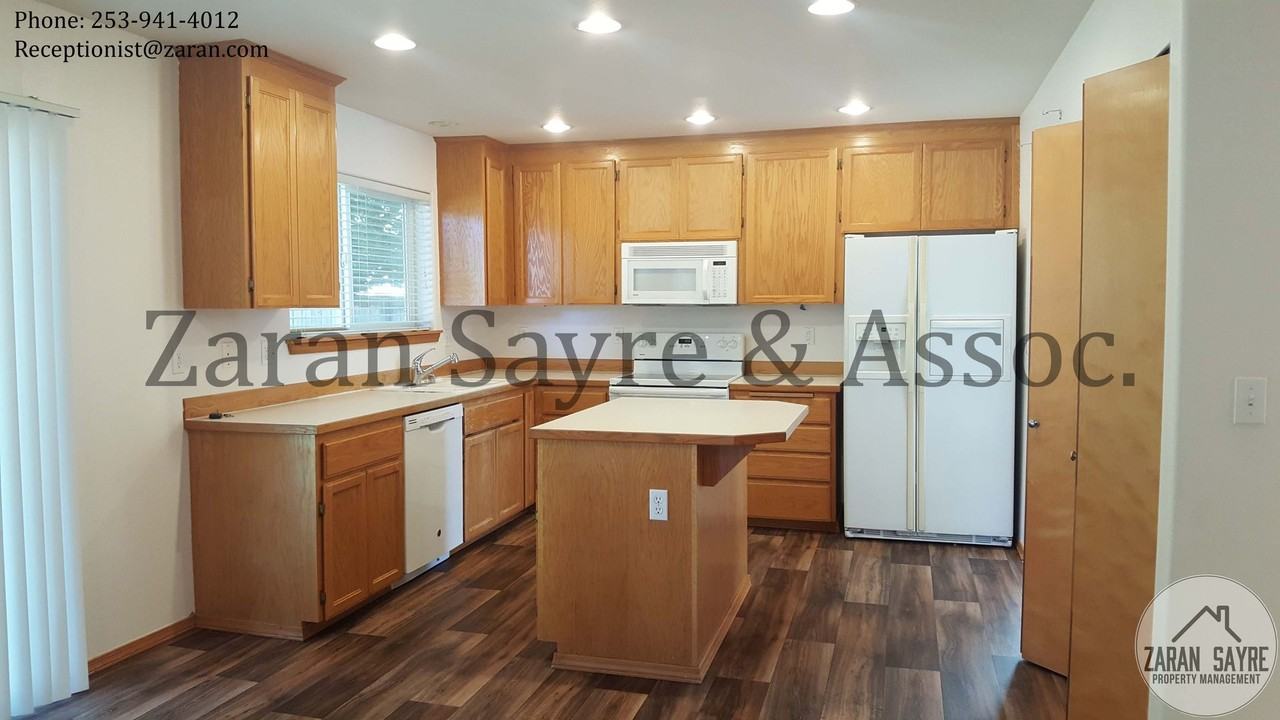 3615 S 378th St - Photo 2 of 29