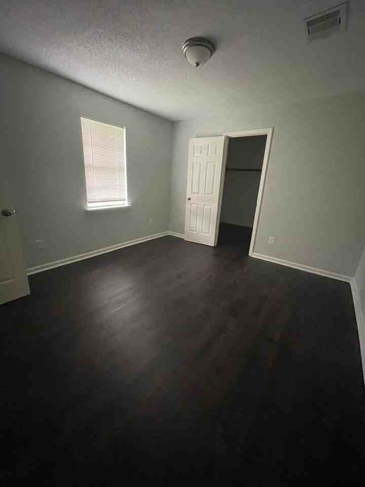 1595 Chinkapin Drive - Photo 4 of 16