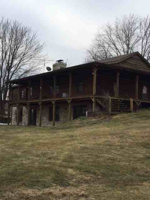 220 Shady Grove Ln - Photo 2 of 19