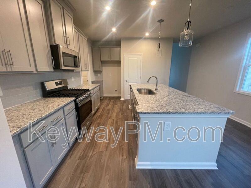 810 Manitou Cir - Photo 6 of 20
