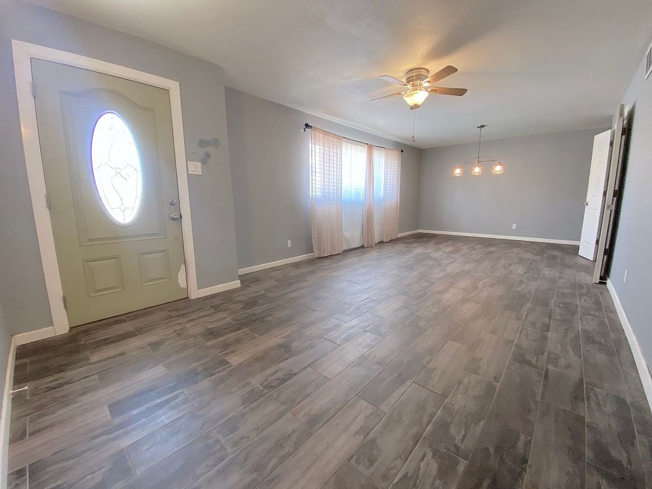 4424 Eleanor Way - Photo 2 of 27