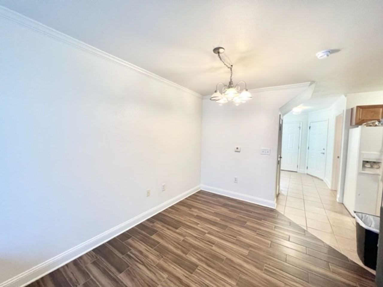 703 Majestic Dr - Photo 3 of 21