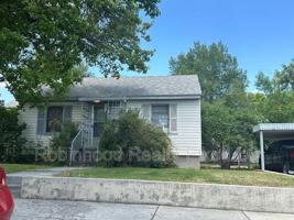 featured image of 140 1/2 W Court St