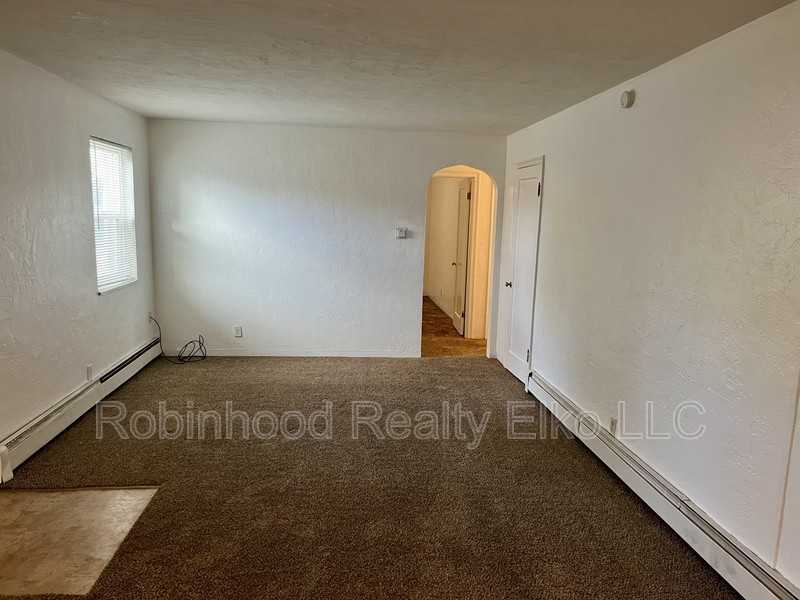 1183 3rd St - Photo 6 of 24