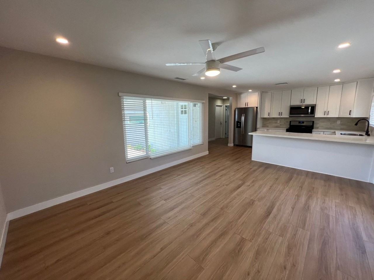 5333 E Falls View Dr - Photo 6 of 17