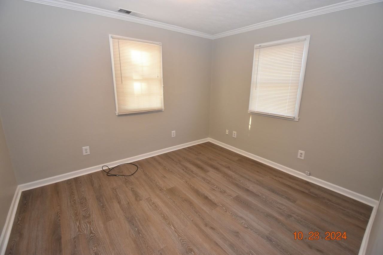 1226 E Second St - Photo 6 of 14