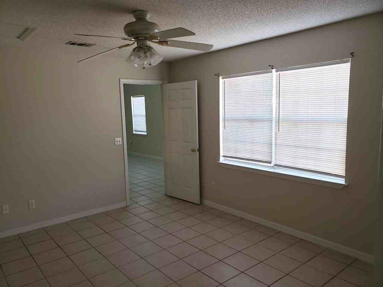 6616 Beach Dr - Photo 2 of 9