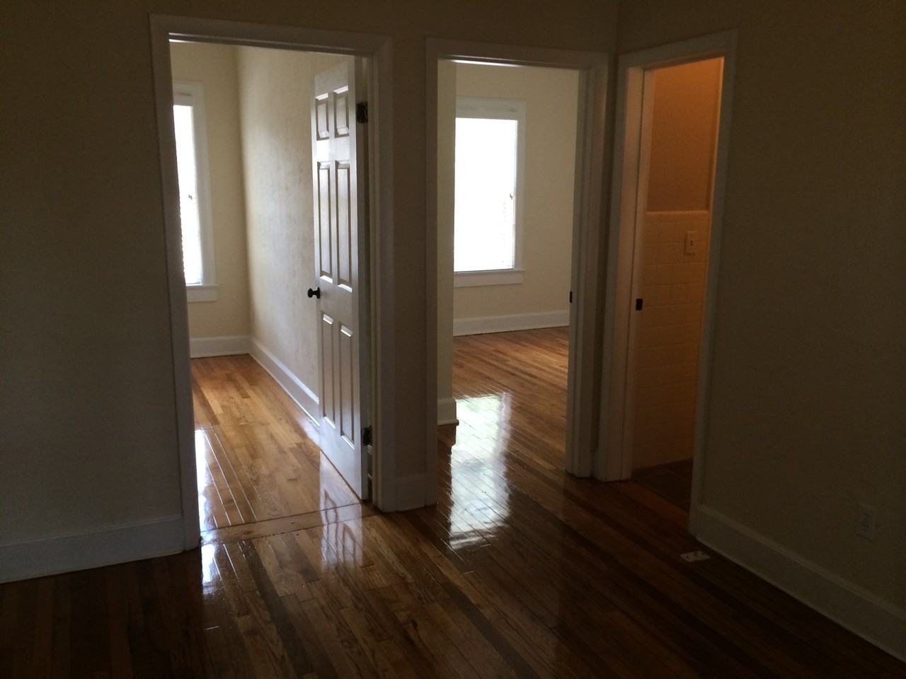 919A Sw 5th Ave - Photo 3 of 7