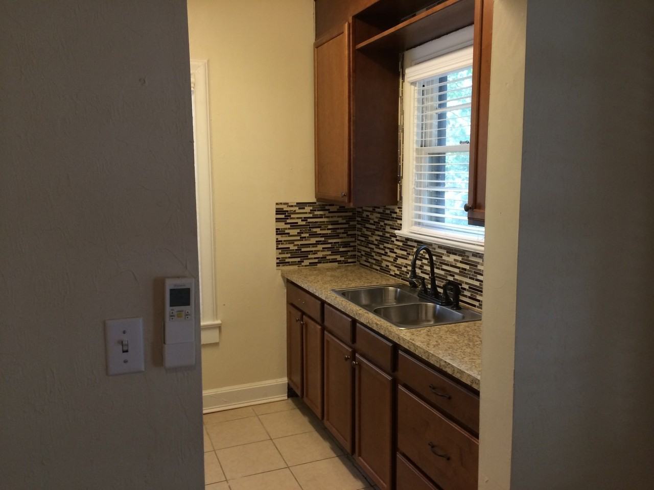 919A Sw 5th Ave - Photo 4 of 7