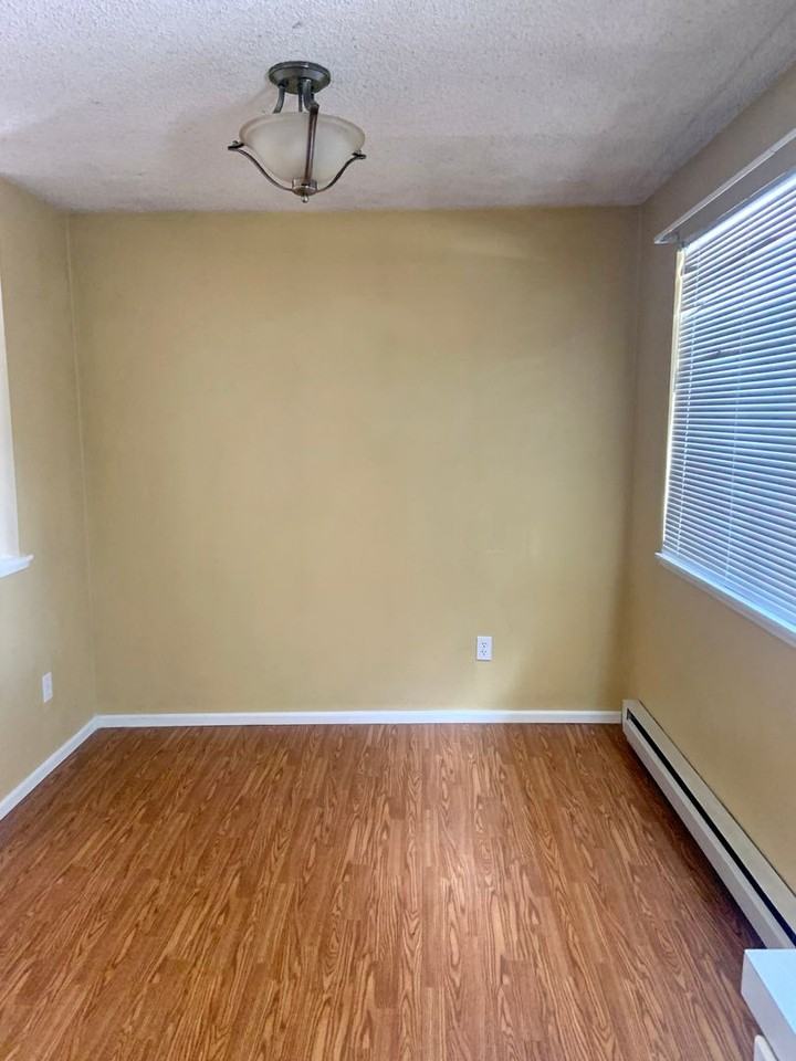 1827 Worden Ave - Photo 6 of 19