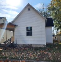 featured image of 831 Helm St